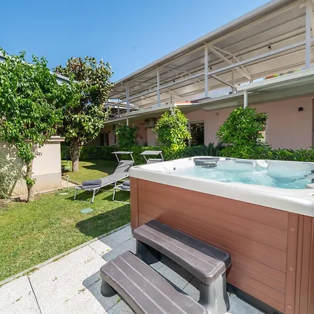 Apartment Santa Lucia With Whirlpool Split