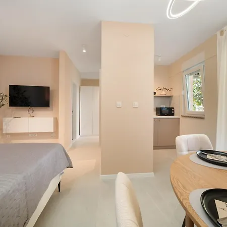 Santa Lucia With Whirlpool Apartment Split